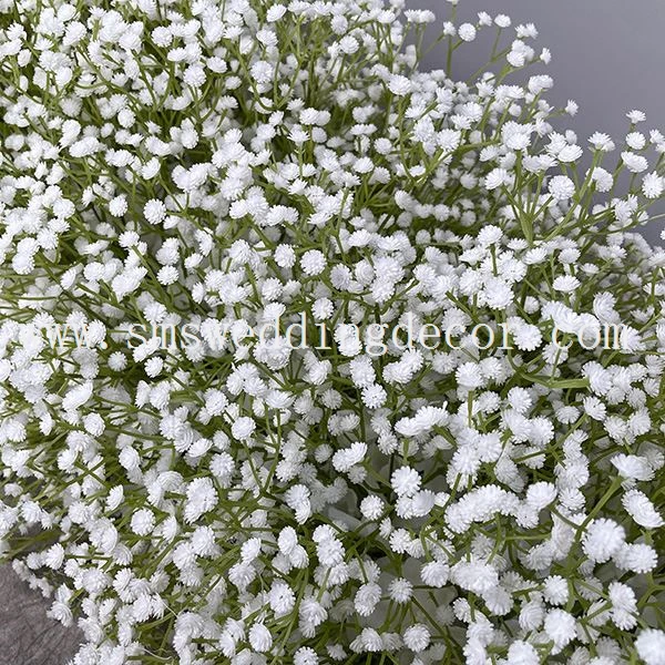 babys breath wedding table