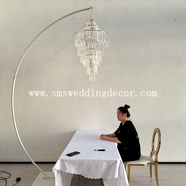 Луксозно осветление с полилей