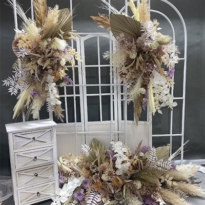 Бохо сватбени флорални аранжировки